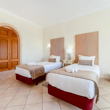Quinta Laranjeiras By Algarve Holidays