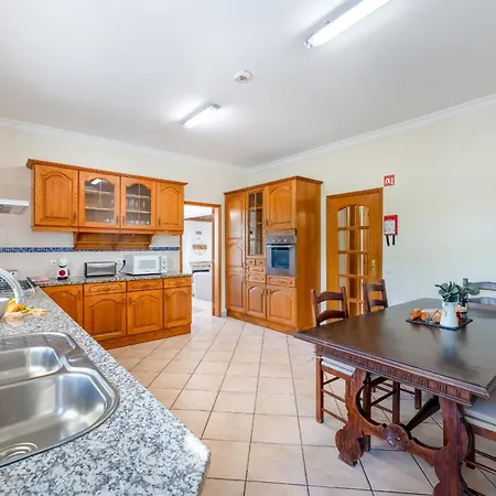 Quinta Laranjeiras By Algarve Holidays Villa