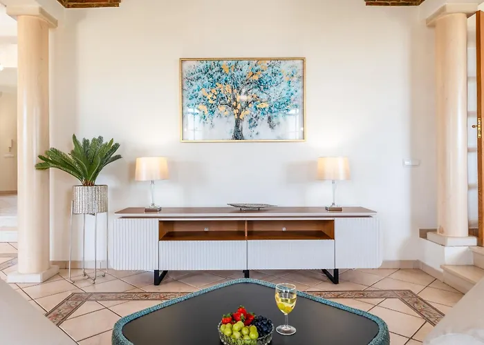 Quinta Laranjeiras Villa *